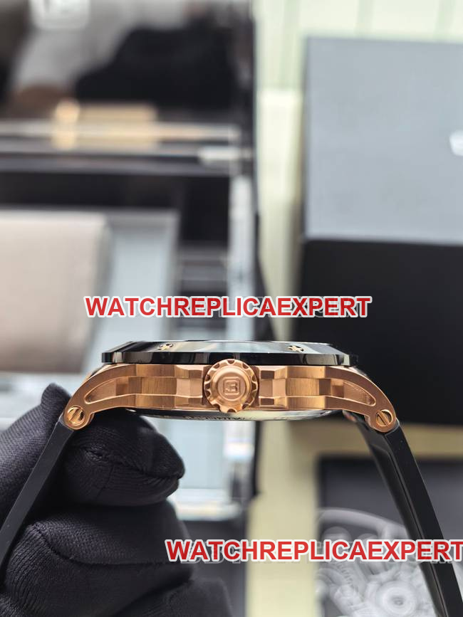 collectible watch Bentley BL-62 pinnacle black rubber braceletside live photo