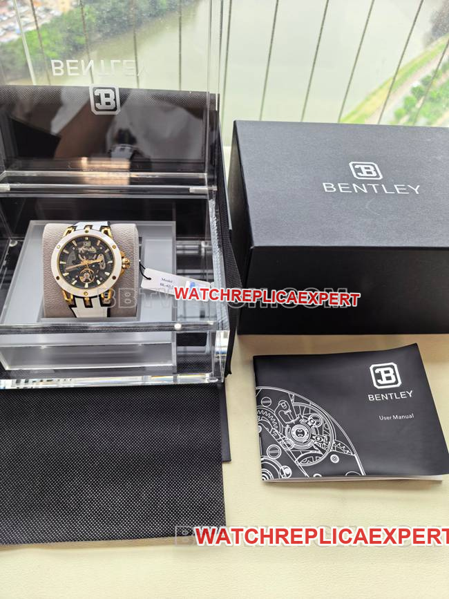 Bentley top-tier watch BL-62 peak white rubber braceletfront live photo