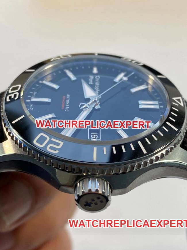 top-tier watch christopher ward black dial rubber braceletside live photo