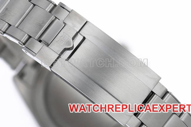 top-tier watch ZF Factory Biwan Tudor dark red dial steel braceletbraceletlive photos