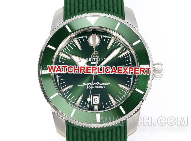 collectible watch superocean culture BLS factory Breitlinggreen dial rubber braceletfront live photo