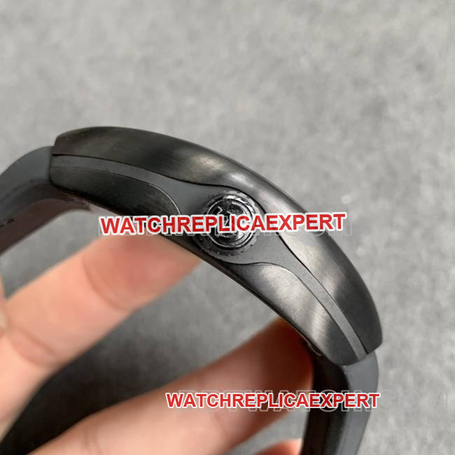 Frank Muller ABF factory collectible watch V45 black dial black shell leather braceletside live photo