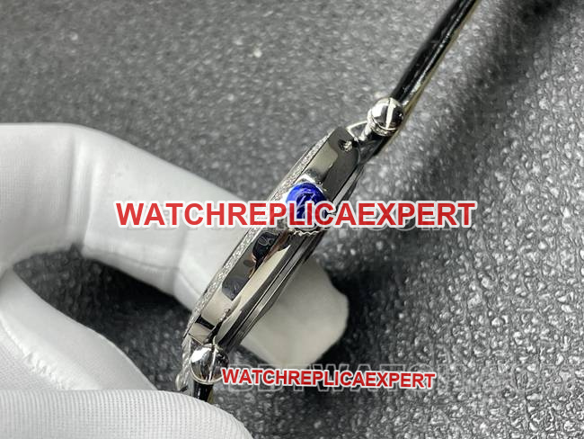 Frank Muller watch quartzABF factory diamond bezel black leather braceletside live photo