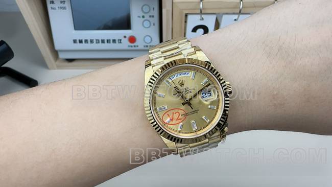 top-tier watch VS FactoryRolexDay-Date gold plate steel bracelet wearing live photos