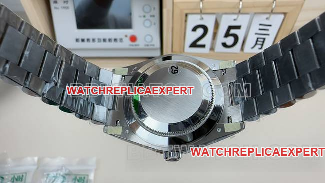 collectible watch VS FactoryRolexDay-Date steel braceletcaseback live photo