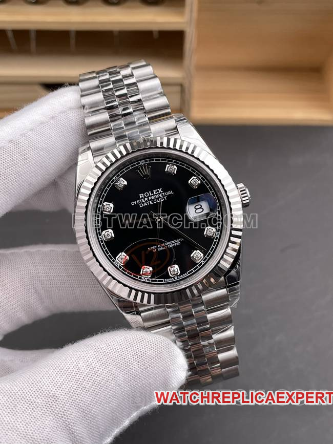 Optimal watch VS Factory log Rolexblack dial3235 mechanical 41mmfront live photo