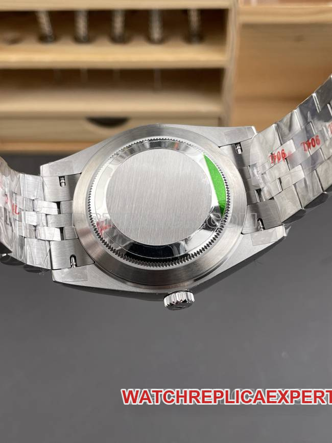 1:1replica watch VS Factory log Rolexsilver dial3235 mechanical 41mmcaseback live photo