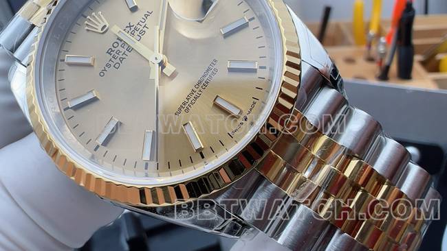Optimal Watch Log VS FactoryRolex Champagne Tray 3235 Mechanical 36mmfront live photo