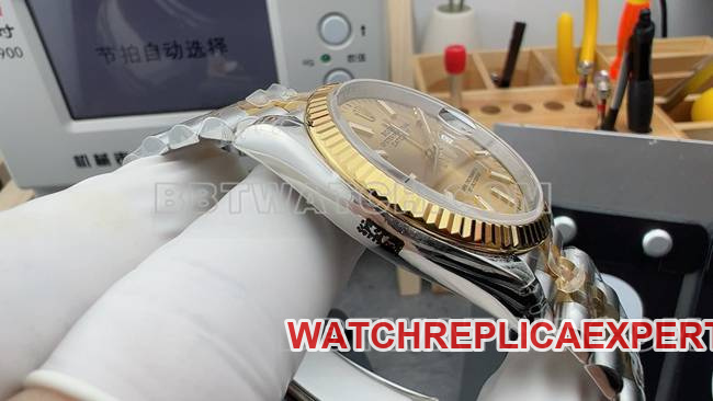 Optimal Watch Log VS FactoryRolex Champagne Tray 3235 Mechanical 36mmside live photo