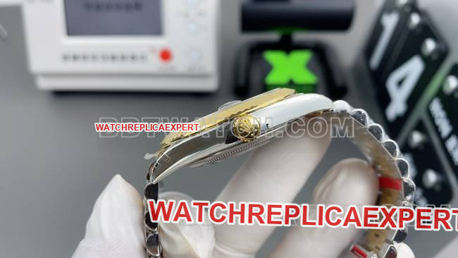 Watch Log VS FactoryRolexblack dial3235 mechanical 41mmside live photo