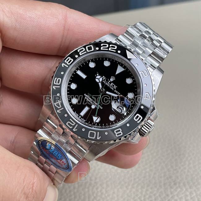collectible watch ERF factory GMT-MasterRolexblack dial black gray circle 3285 mechanical front live photo