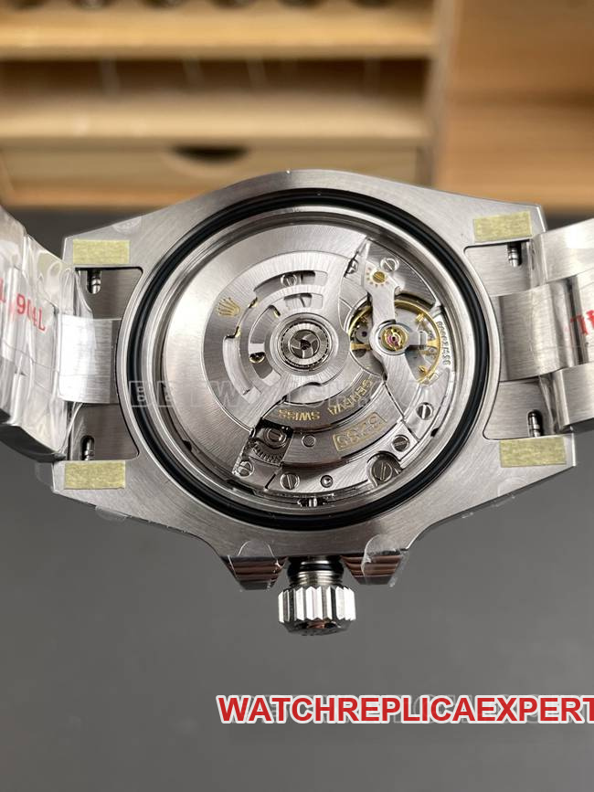 1:1replica watch ERF factory GMT-MasterRolexblack dialBatman bezel3285 mechanical caseback live photo