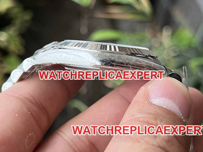 1:1replica watch ERF factory log Rolexblack dial3235 mechanical 41mmside live photo