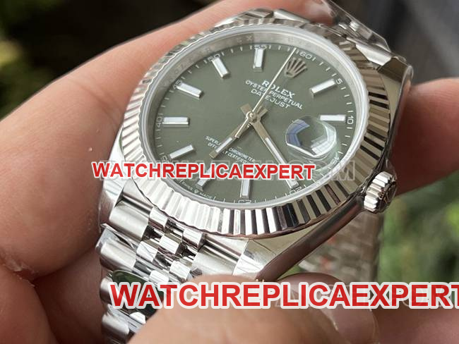 collectible watch ERF factory Rolex log green dial3235 mechanical 41mmfront live photo