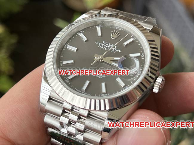 1:1replica watch ERF factory Rolex log gray plate 3235 mechanical 41mmfront live photo