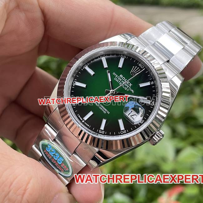 top-tier watch log ERF factory Rolexgreen dial3235 mechanical 41mmfront live photo