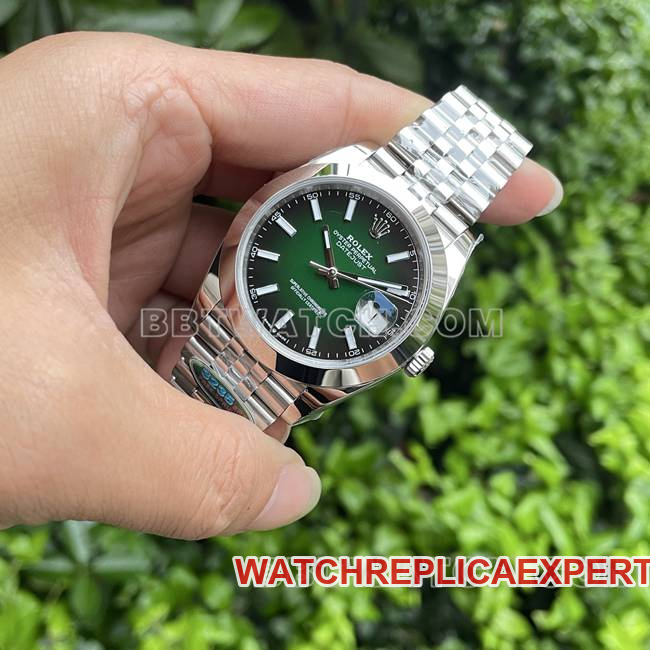 collectible watch ERF factory Rolex log green dial3235 mechanical 41mmfront live photo