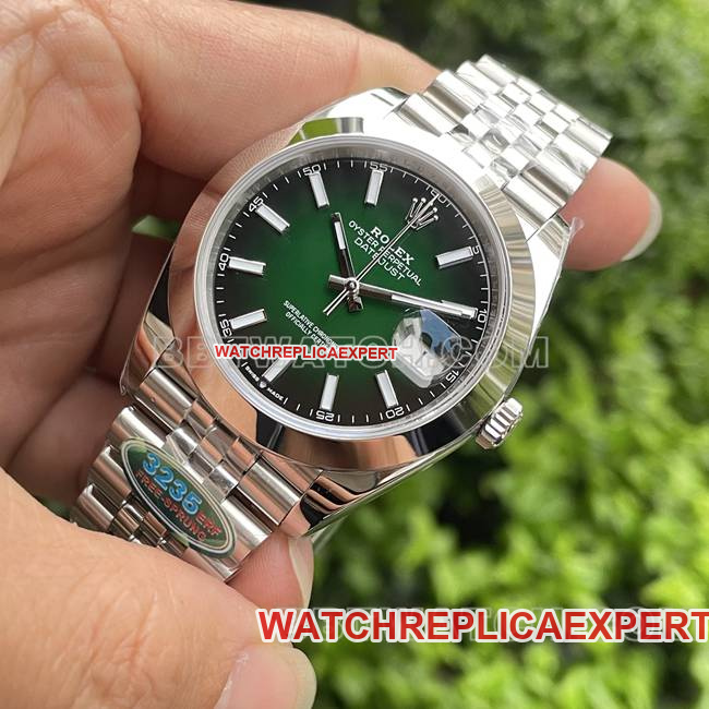 collectible watch ERF factory Rolex log green dial3235 mechanical 41mmfront live photo