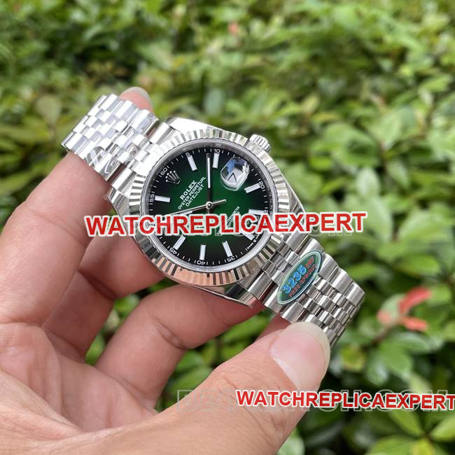 collectible watch log ERF factory Rolexgreen dial3235 mechanical 41mmfront live photo