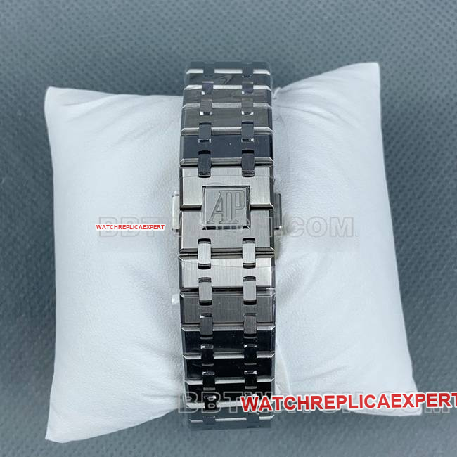 top-tier watch Royal OakAPS factory Audemars Piguetblue dial26331braceletlive photos