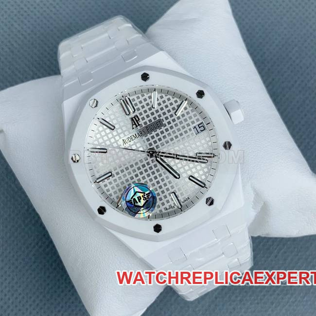 collectible watch Royal OakAPS factory Audemars Piguetsilver dial white ceramic15500front live photo