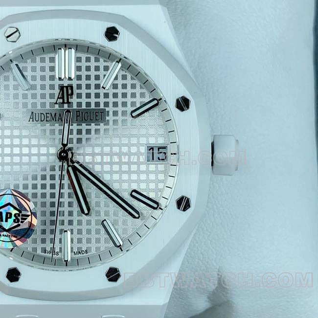 collectible watch Royal OakAPS factory Audemars Piguetsilver dial white ceramic15500front live photo