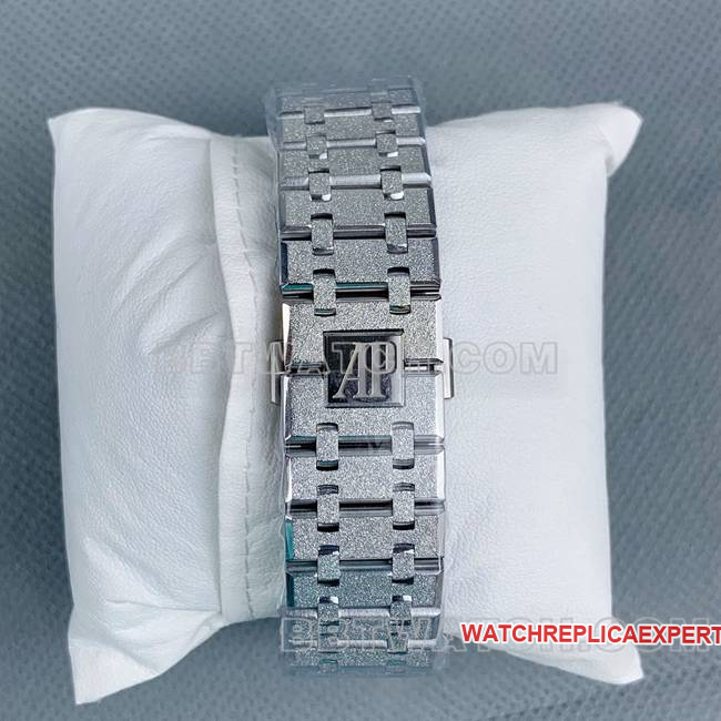 1:1replica watch Royal OakAPS factory Audemars Piguetblue dial frost gold 15410braceletlive photos