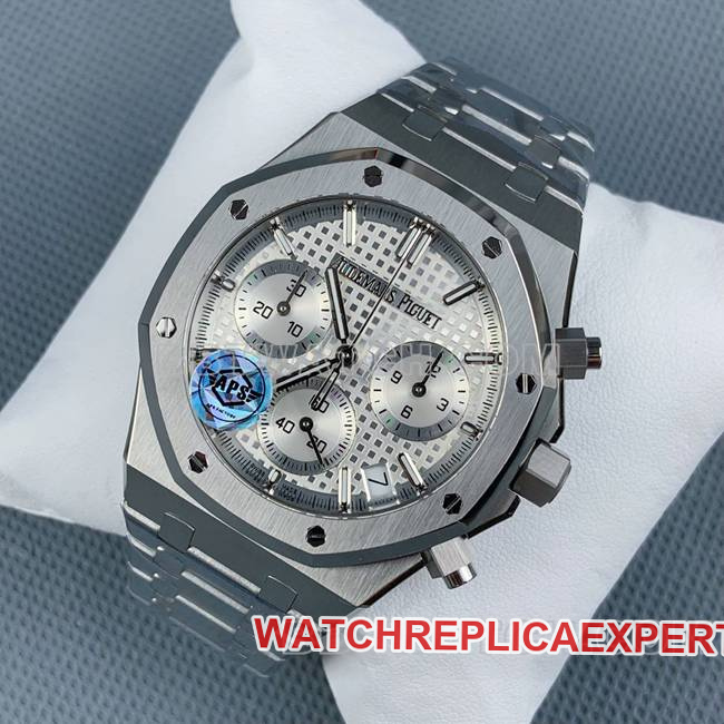 watch Royal OakAPS factory Audemars Piguetsilver dial26240front live photo