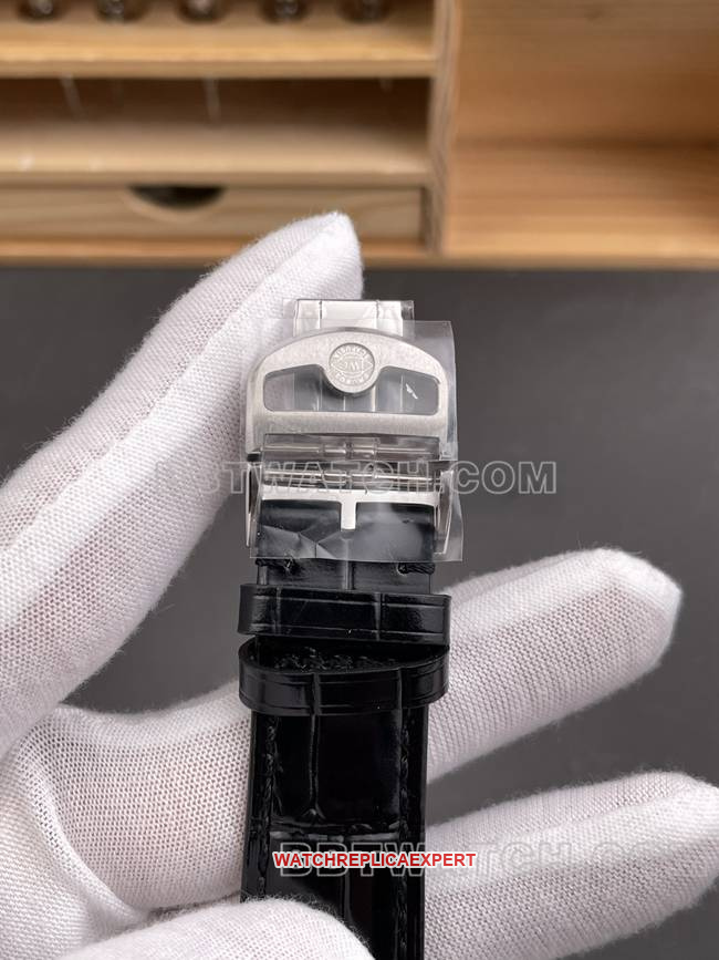 1:1replica watch Portugal APS factory IWC silver white dial gold needle clasplive photos