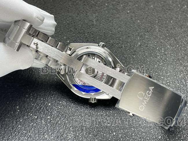 collectible watch VS FactorySeamasterwhite dial8800 mechanical 39.5mmclasplive photos