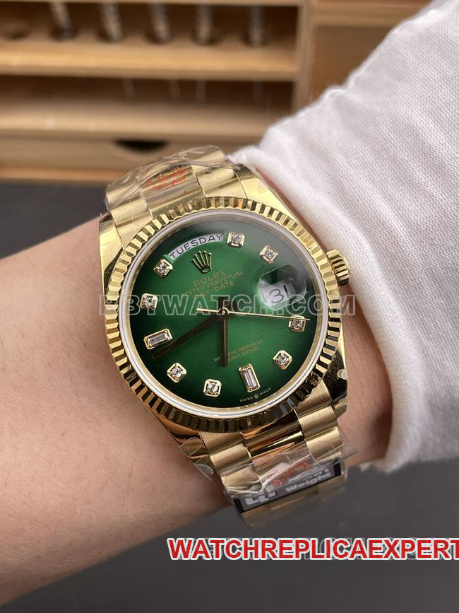1:1replica watch QF factory Day-DateRolex smoked green dialyellow gold2836 mechanical 36mm wear live photos