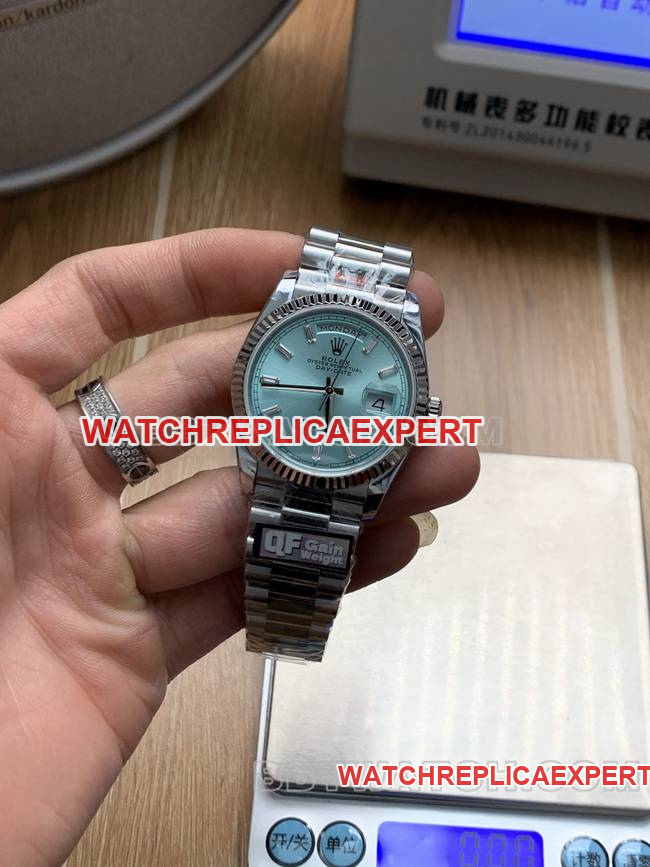 watch QF factory Day-DateRolex ice blue dial2836 mechanical 36mmfront live photo