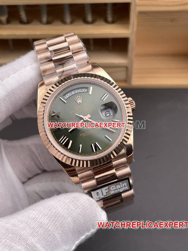 top-tier watch QF factory RolexDay-Date olive green dialrose gold40mmfront live photo