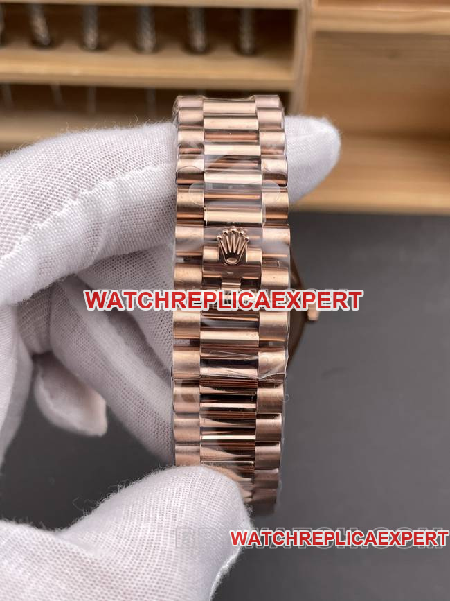 top-tier watch QF factory RolexDay-Date olive green dialrose gold40mmbraceletlive photos