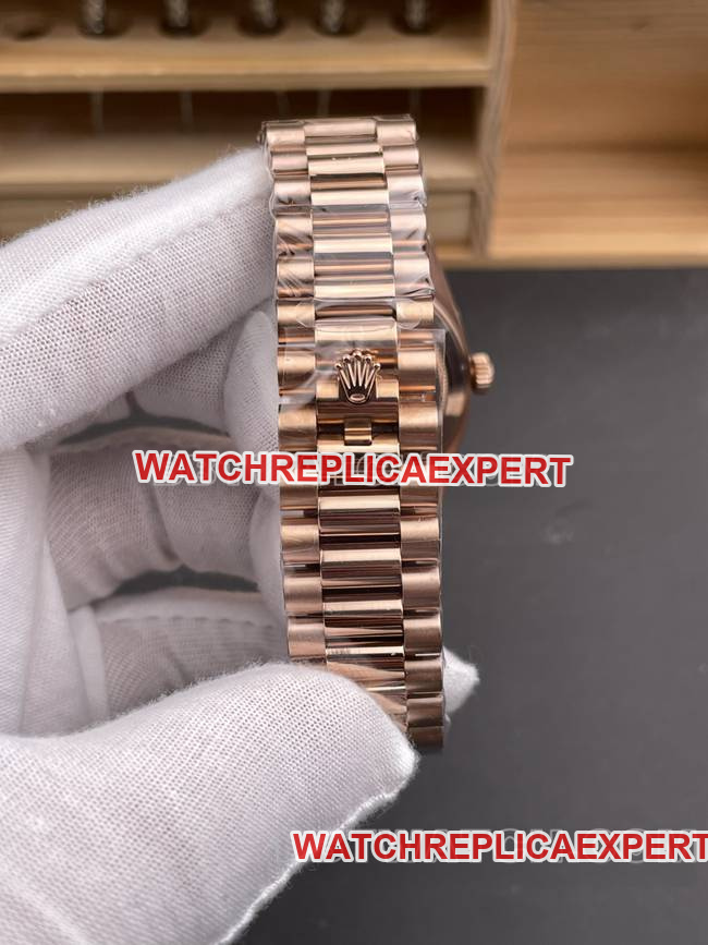 collectible watch QF factory RolexDay-Date coffee plate rose gold40mmbraceletlive photos
