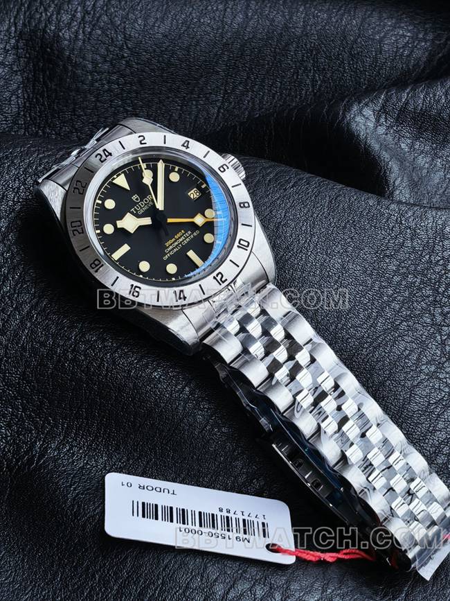 3CF factory watch Biwan Tudorblack dial steel braceletfront live photo