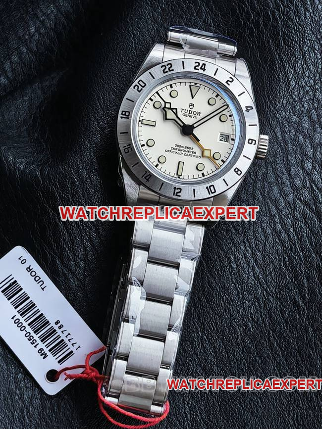 3CF factory collectible watch Biwan Tudorwhite dial steel braceletfront live photo