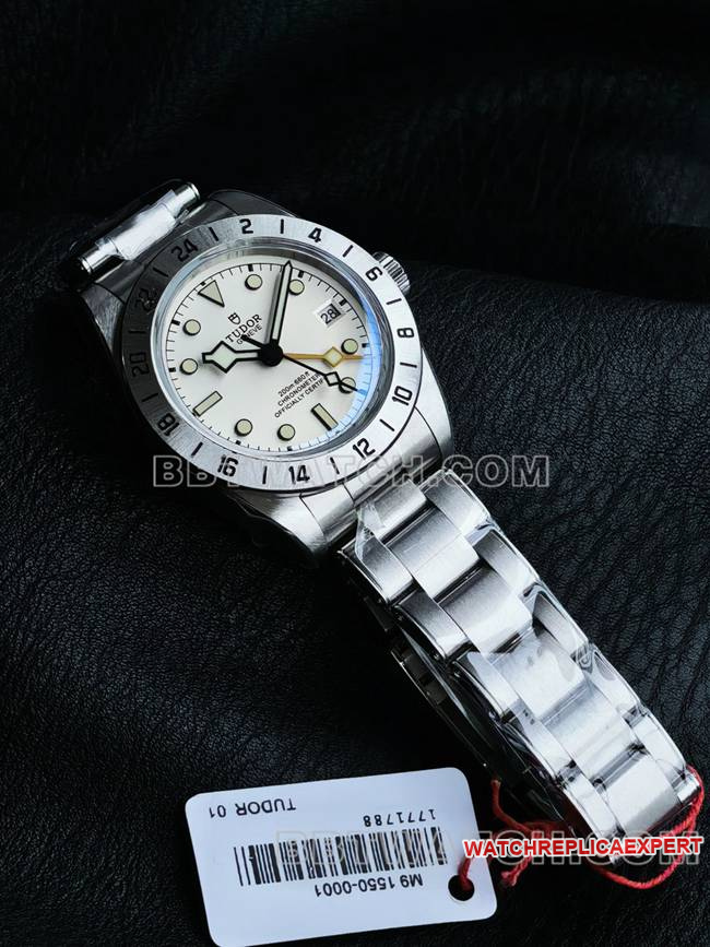 3CF factory collectible watch Biwan Tudorwhite dial steel braceletfront live photo