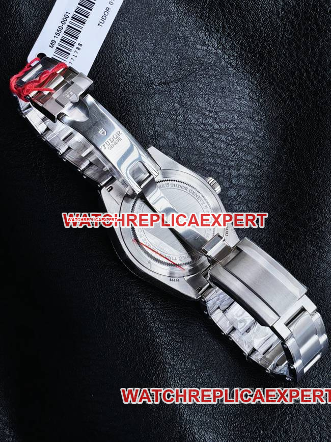 3CF factory collectible watch Biwan Tudorwhite dial steel braceletclasplive photos
