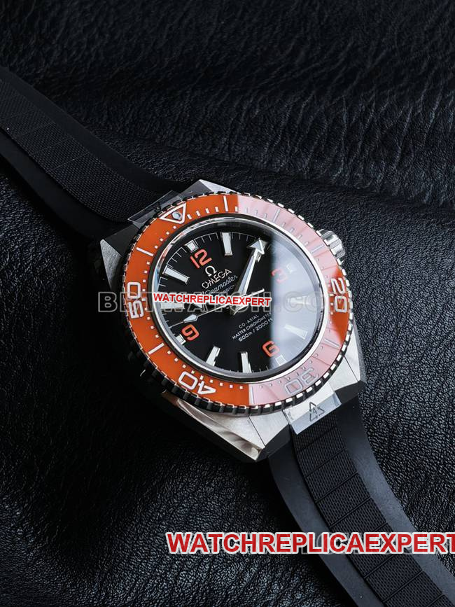 watch VS FactorySeamaster 600m black dial orange bezel black braceletfront live photo