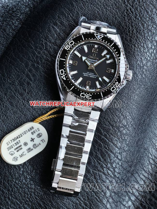 VS Factory optimal watch Seamaster 600m black dial black bezel steel braceletfront live photo