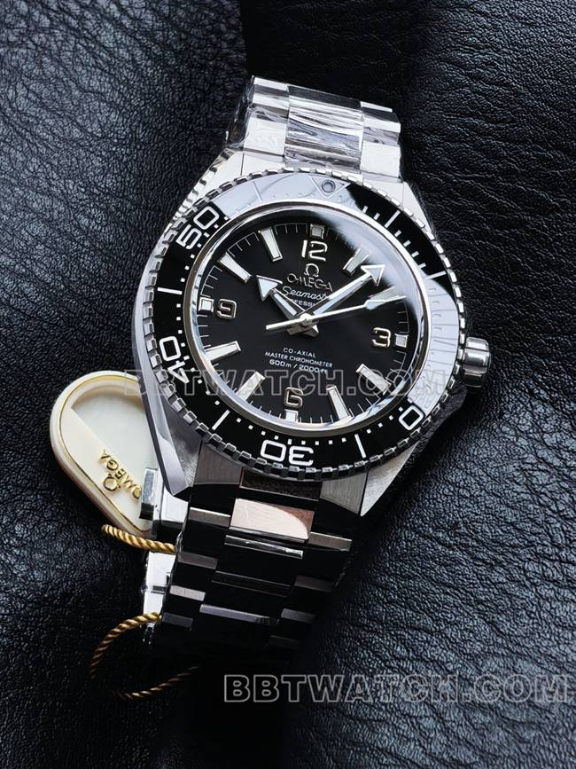 VS Factory optimal watch Seamaster 600m black dial black bezel steel braceletfront live photo