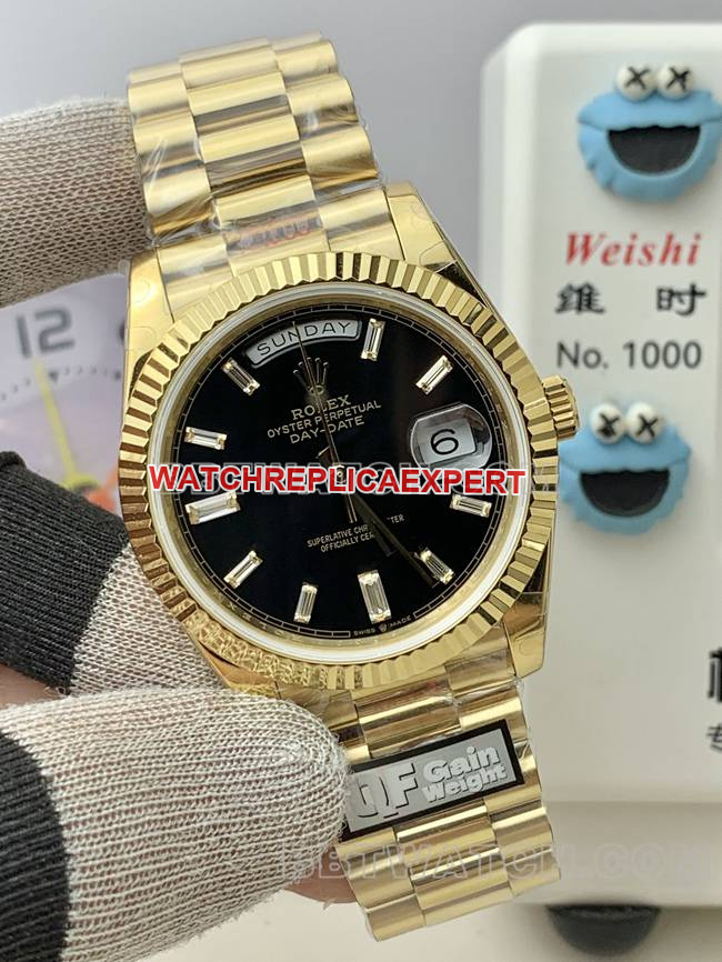 1:1replica watch QF factory RolexDay-Dateblack dialyellow gold2836movement40mmfront live photo