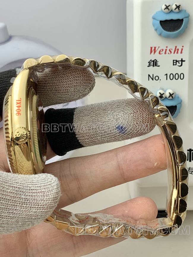 1:1replica watch QF factory RolexDay-Dateblack dialyellow gold2836movement40mmside live photo