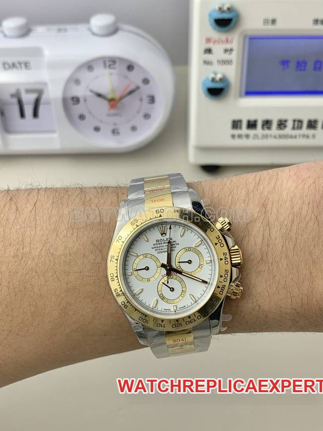 QF factory collectible watch DaytonaRolexwhite dial4131 mechanical gold bracelet wearing live photos