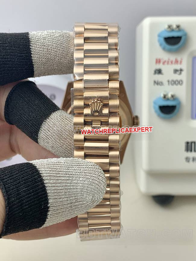 QF Factory Watch Day-Date Rolex Mother-of-Pearl Dial Rose Gold 36mm Strap Real Shot