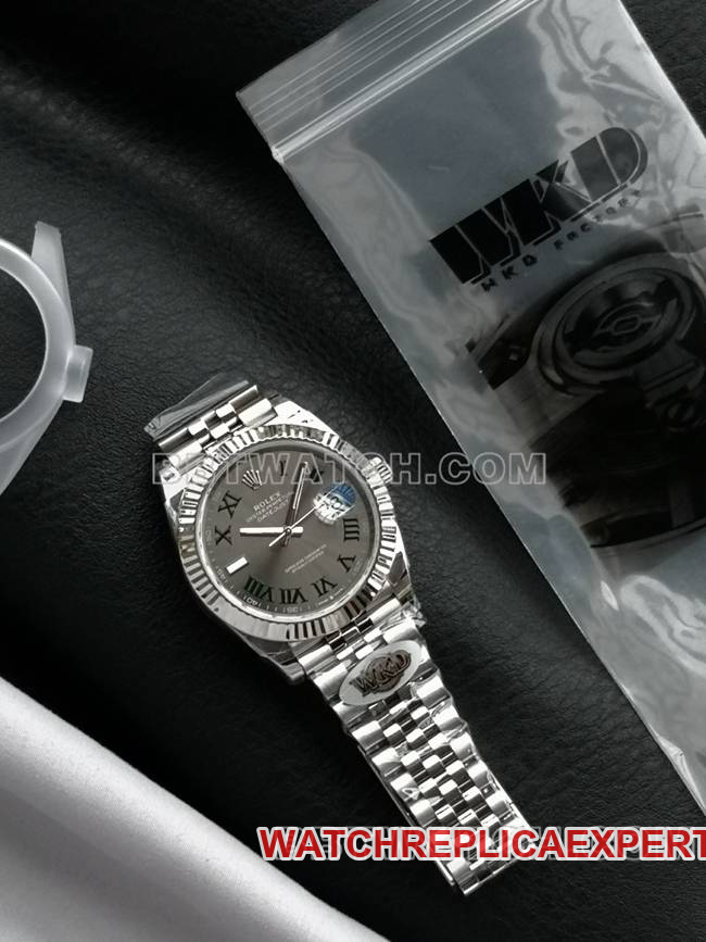 collectible watch WKD factory Datejust Rolex 41mm gray dial 126331 front real shot photo