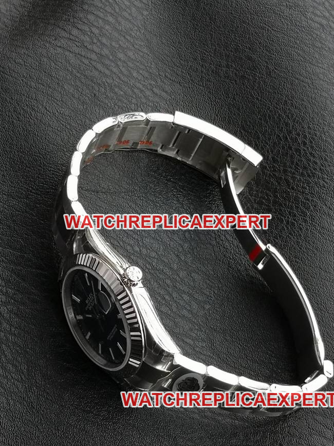 WKD Factory collectible Rolex Datejust 41mm Blue Dial 126331 Side Real Shot