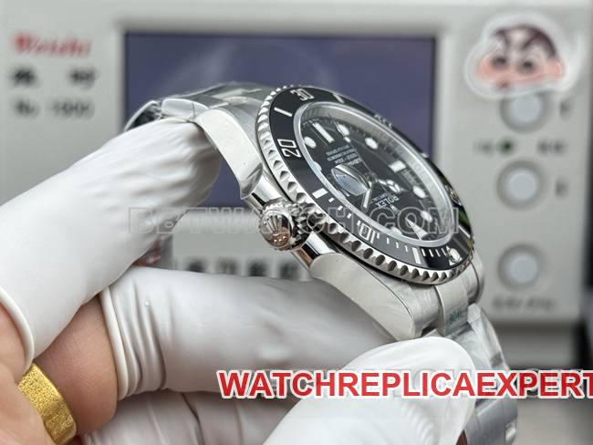 WKD Factory Rolex Submariner 41mm Black Dial 126610 Side Real Shot Picture