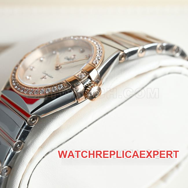 Omega Constellation watch, silver-white dial, 28mm, quartz, real shot from the side.